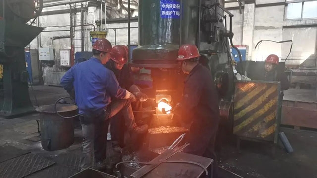 晋西车轴股份 向着新目标奋楫再出发，冲床及配套设备升级助力高质量发展